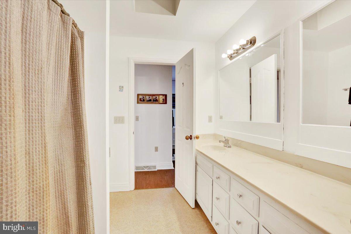 EAGLE RIDGE - Residential