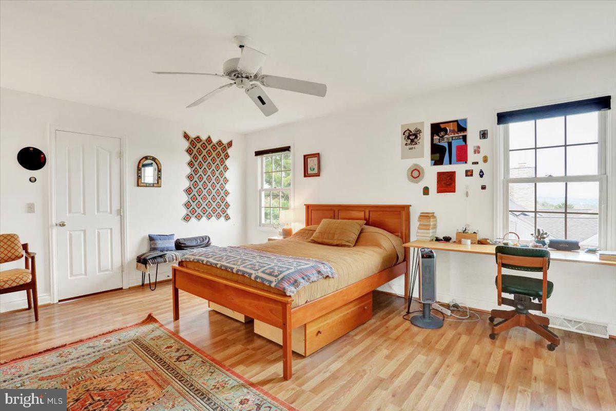 EAGLE RIDGE - Residential