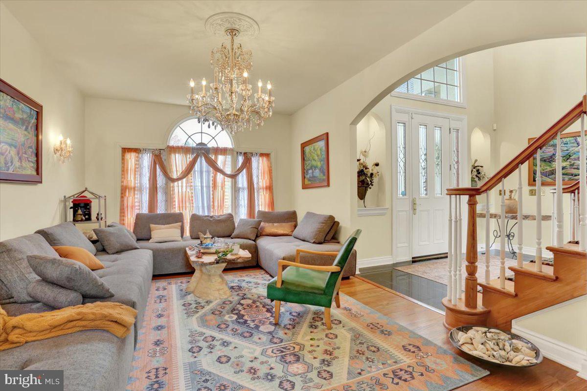 EAGLE RIDGE - Residential