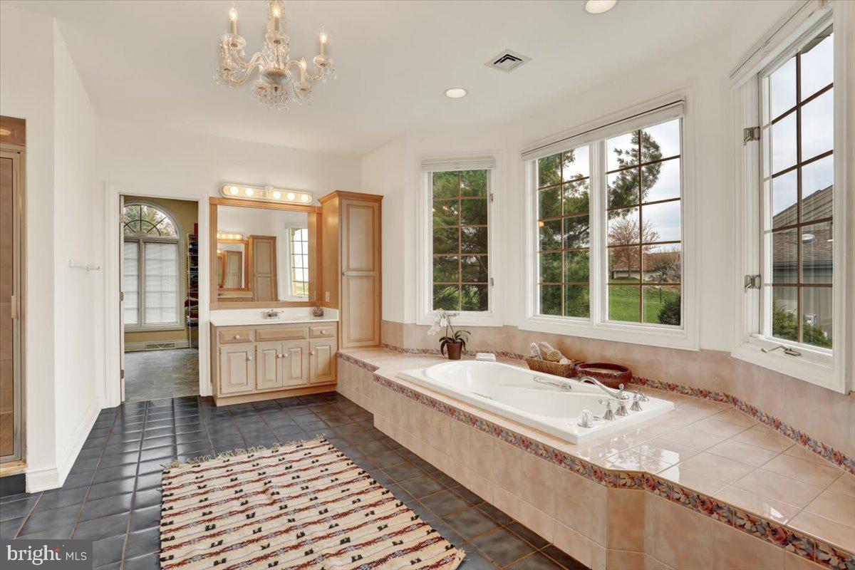 EAGLE RIDGE - Residential