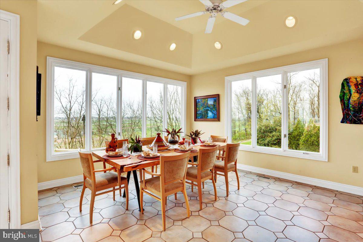 EAGLE RIDGE - Residential