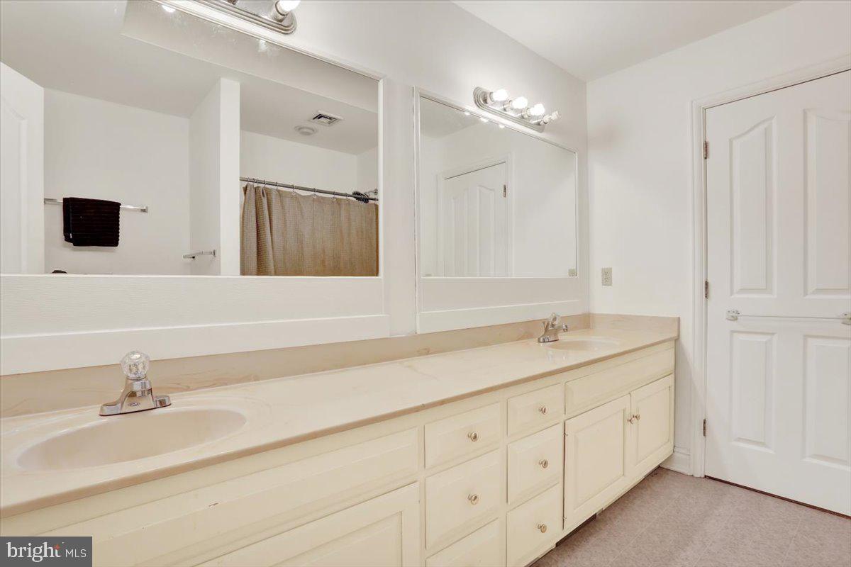 EAGLE RIDGE - Residential