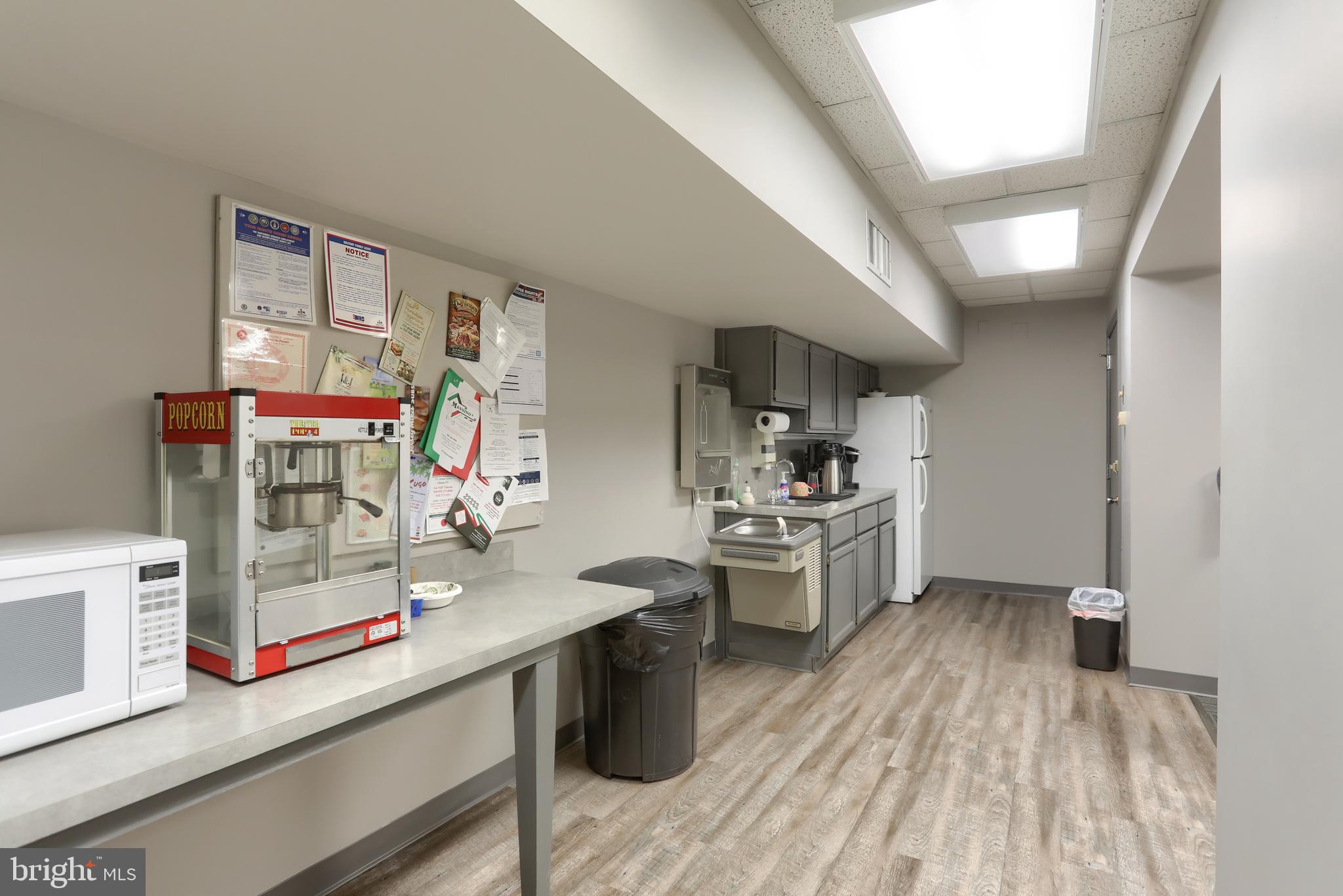 LEBANON CITY - Commercial Sale