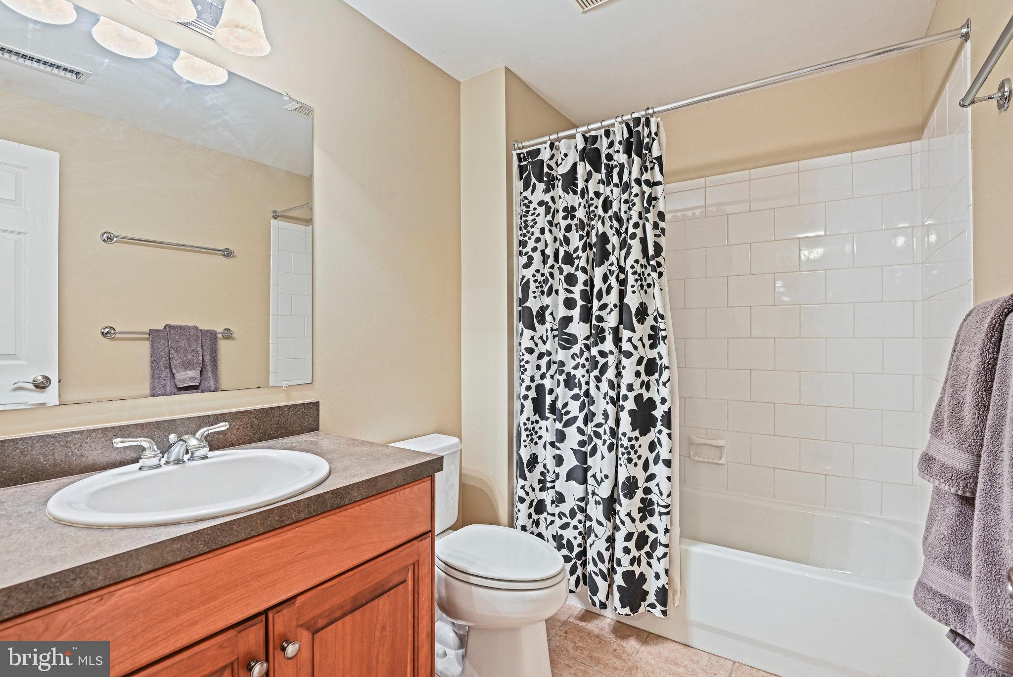 OLD WATERFORD KNOLL - Residential