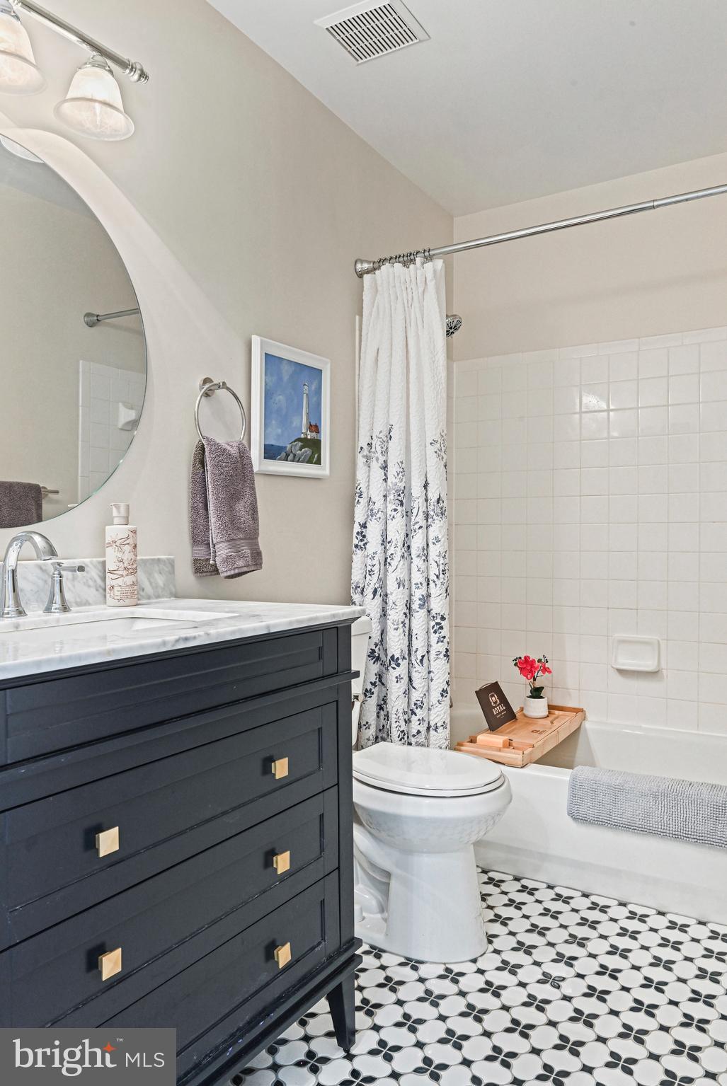 OLD WATERFORD KNOLL - Residential