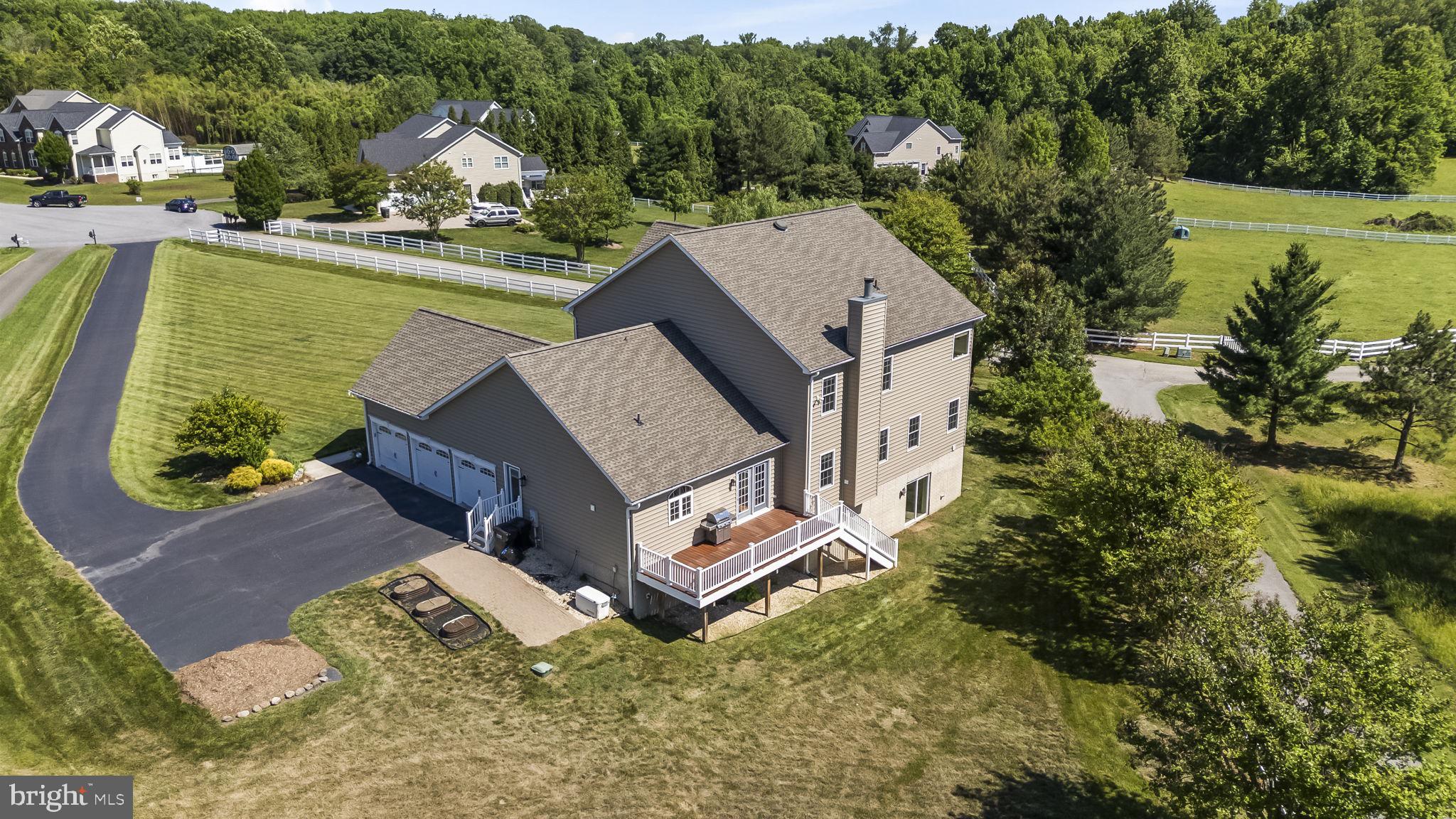 TIMBERNECK - Residential