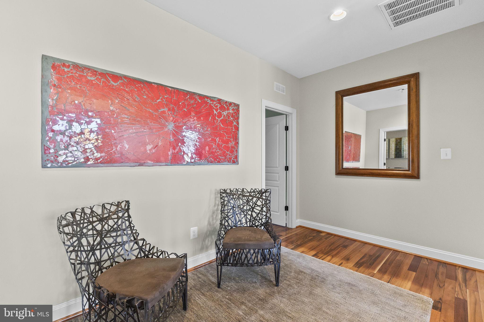 TIMBERNECK - Residential