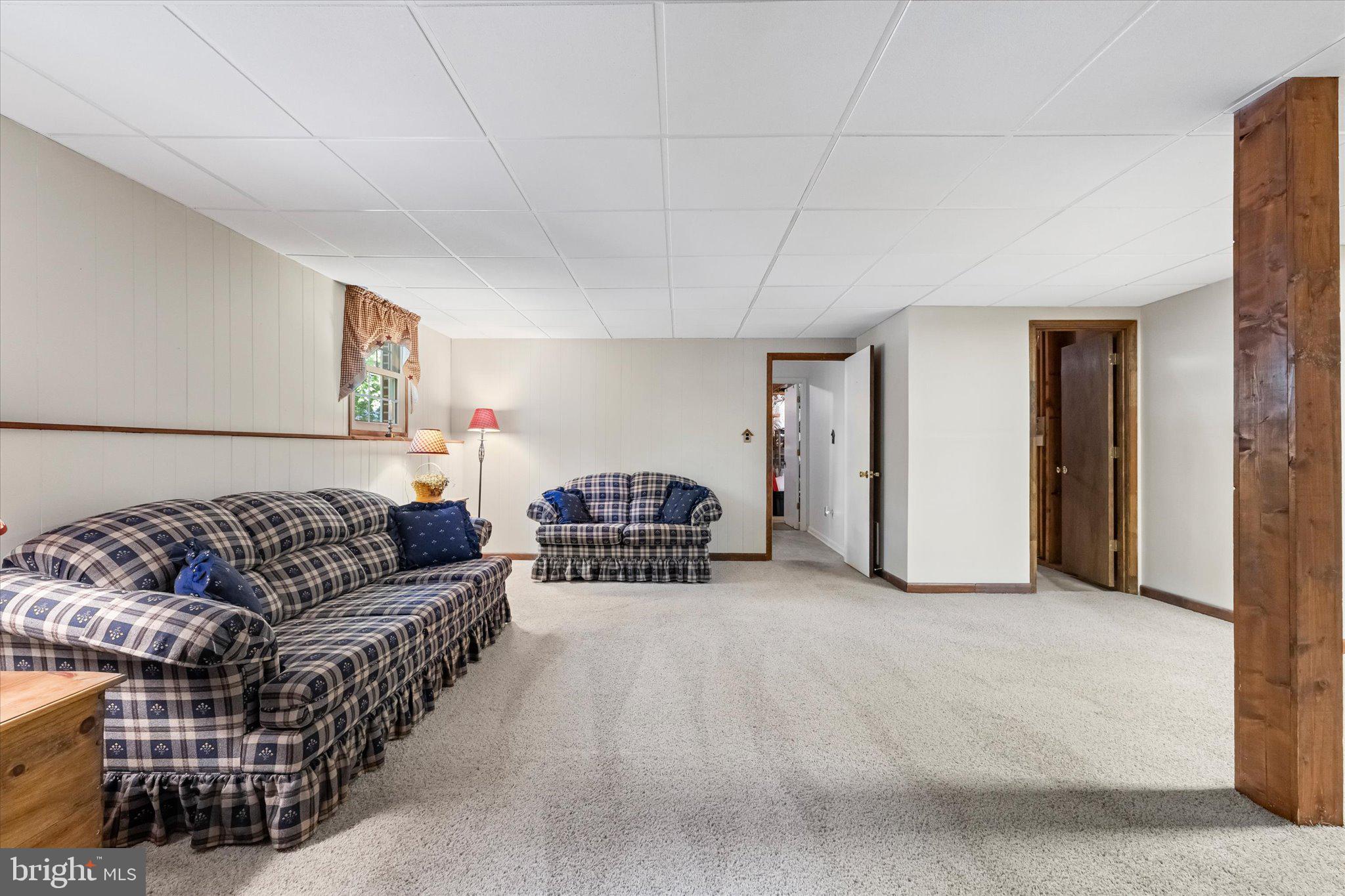 SHERATON HILLS EAST - Residential