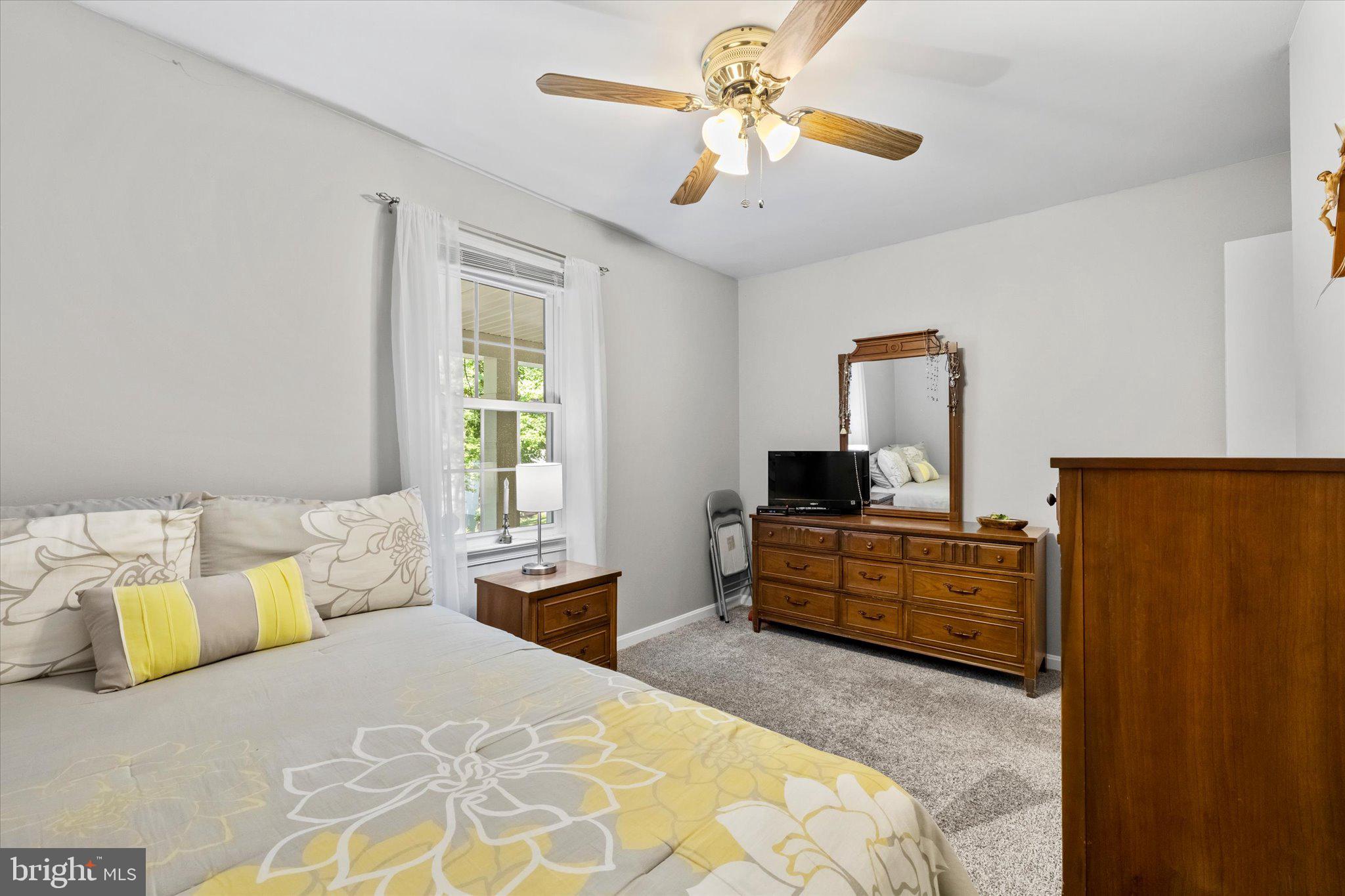 SHERATON HILLS EAST - Residential