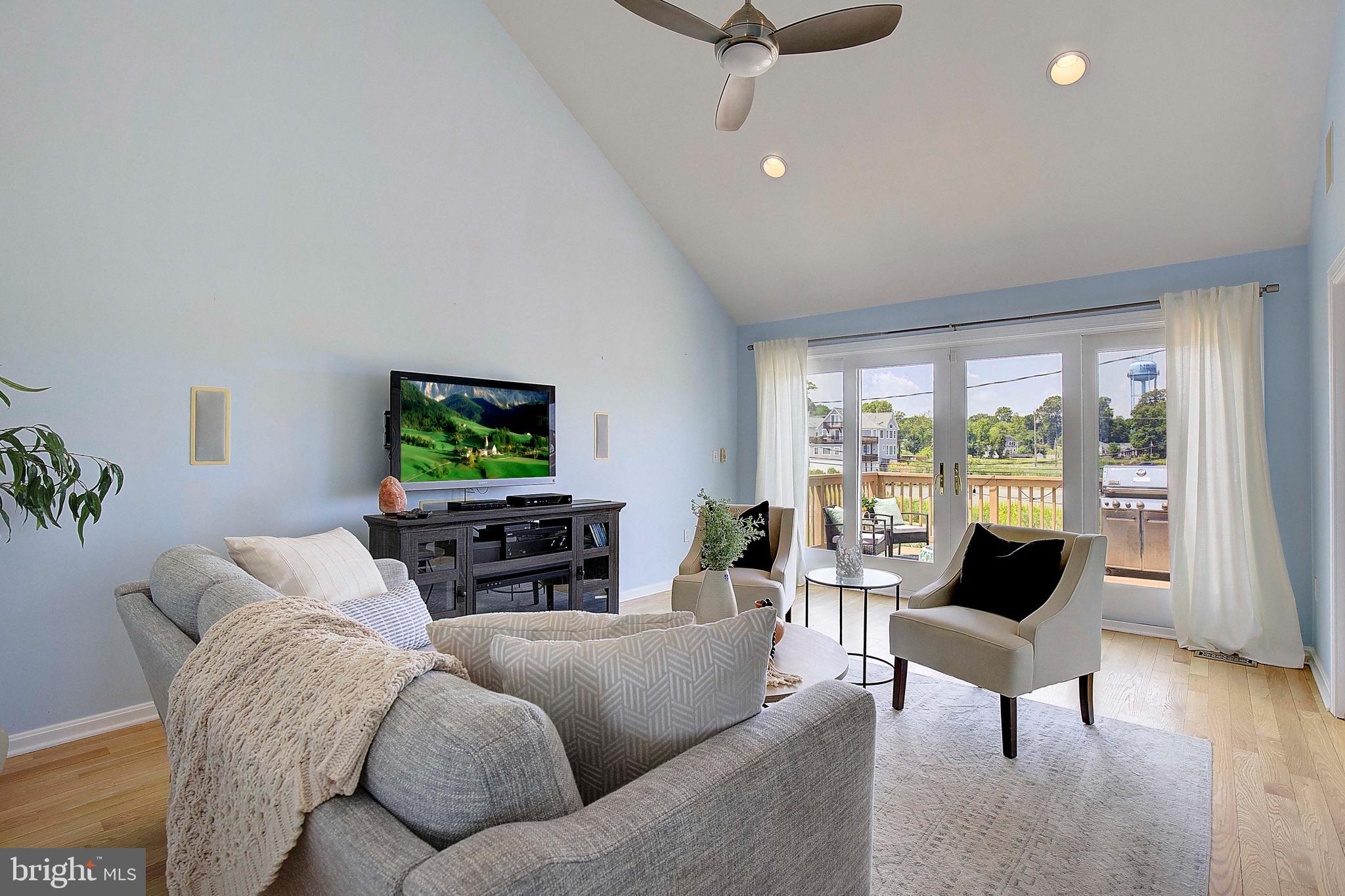 NORTH CHESAPEAKE BEACH - Residential