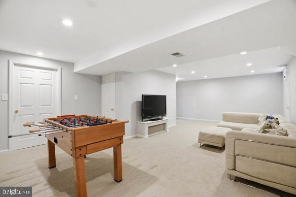 NOTTINGHAM WOODS - Residential
