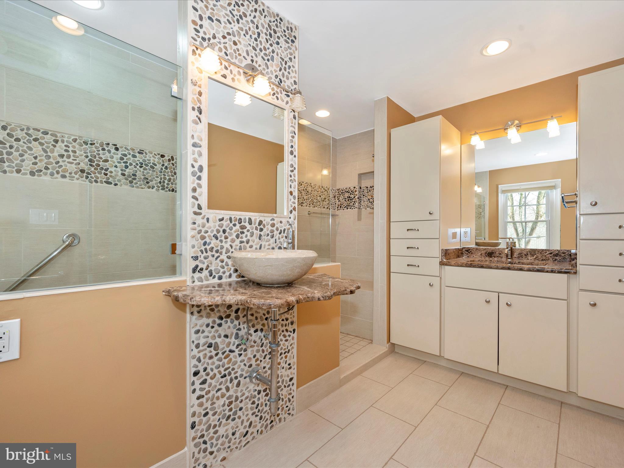 WESTLEIGH - Residential