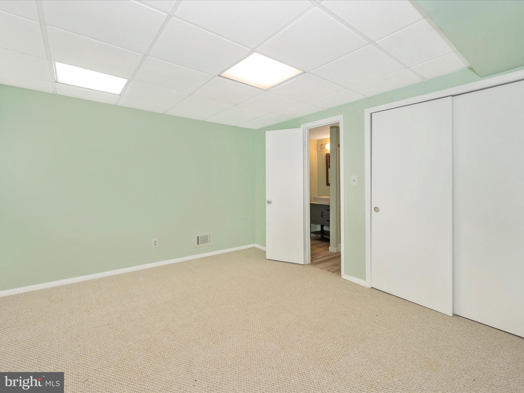 WESTLEIGH - Residential