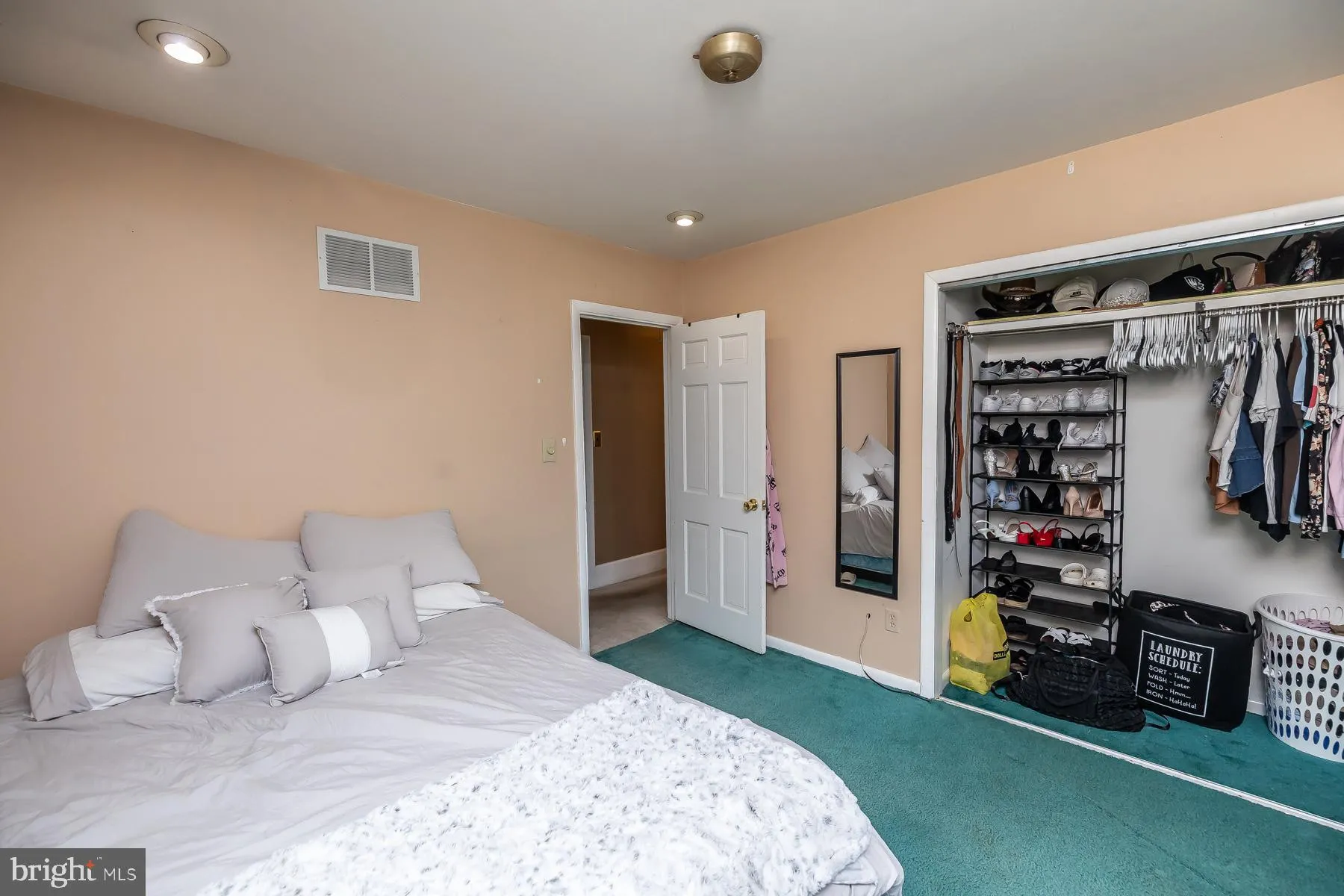 Newfield, New Jersey 08344, United States, 3 Bedrooms Bedrooms, ,2 BathroomsBathrooms,Residential,Active,154484