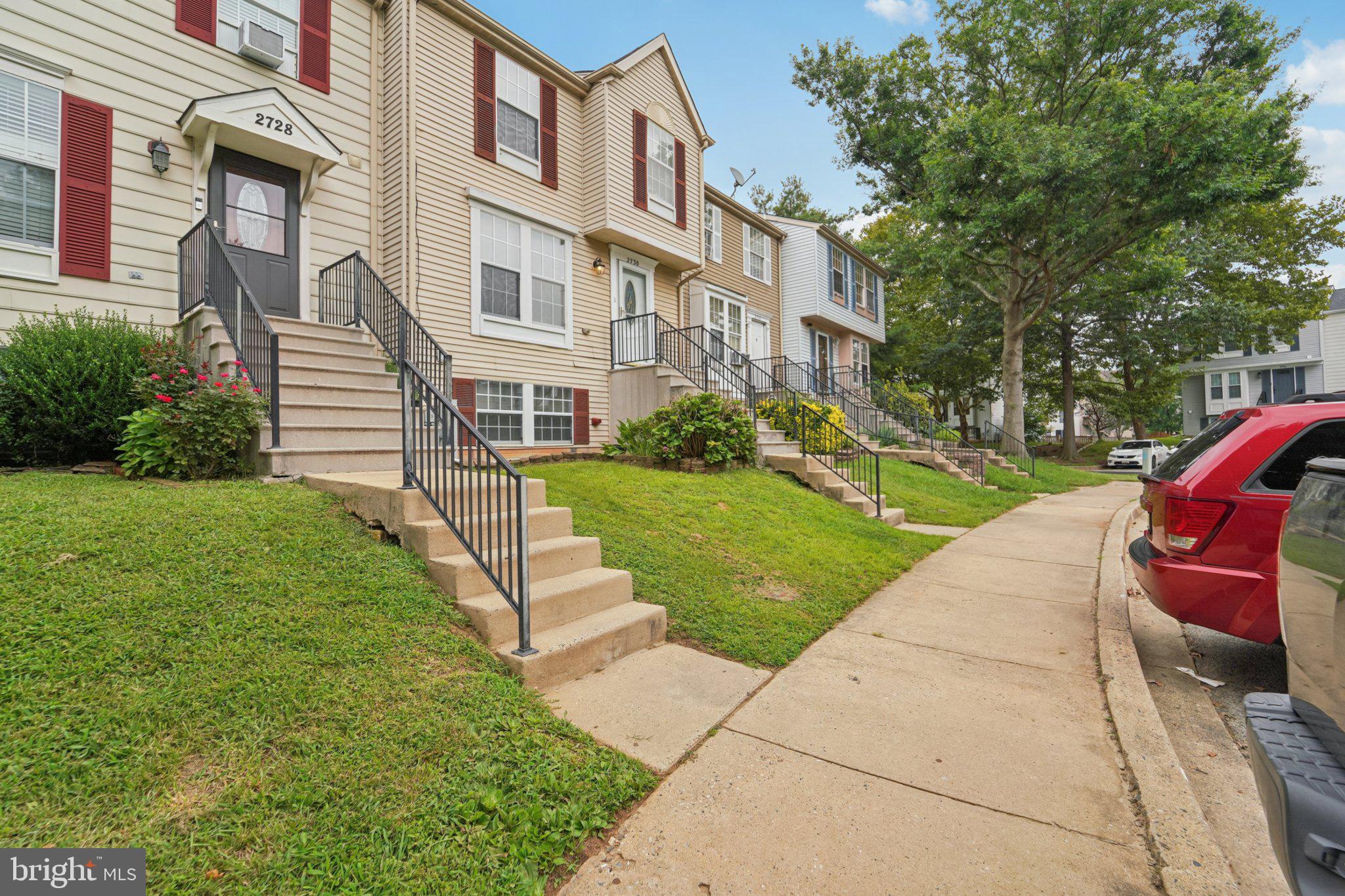 2730 AHOY COURT