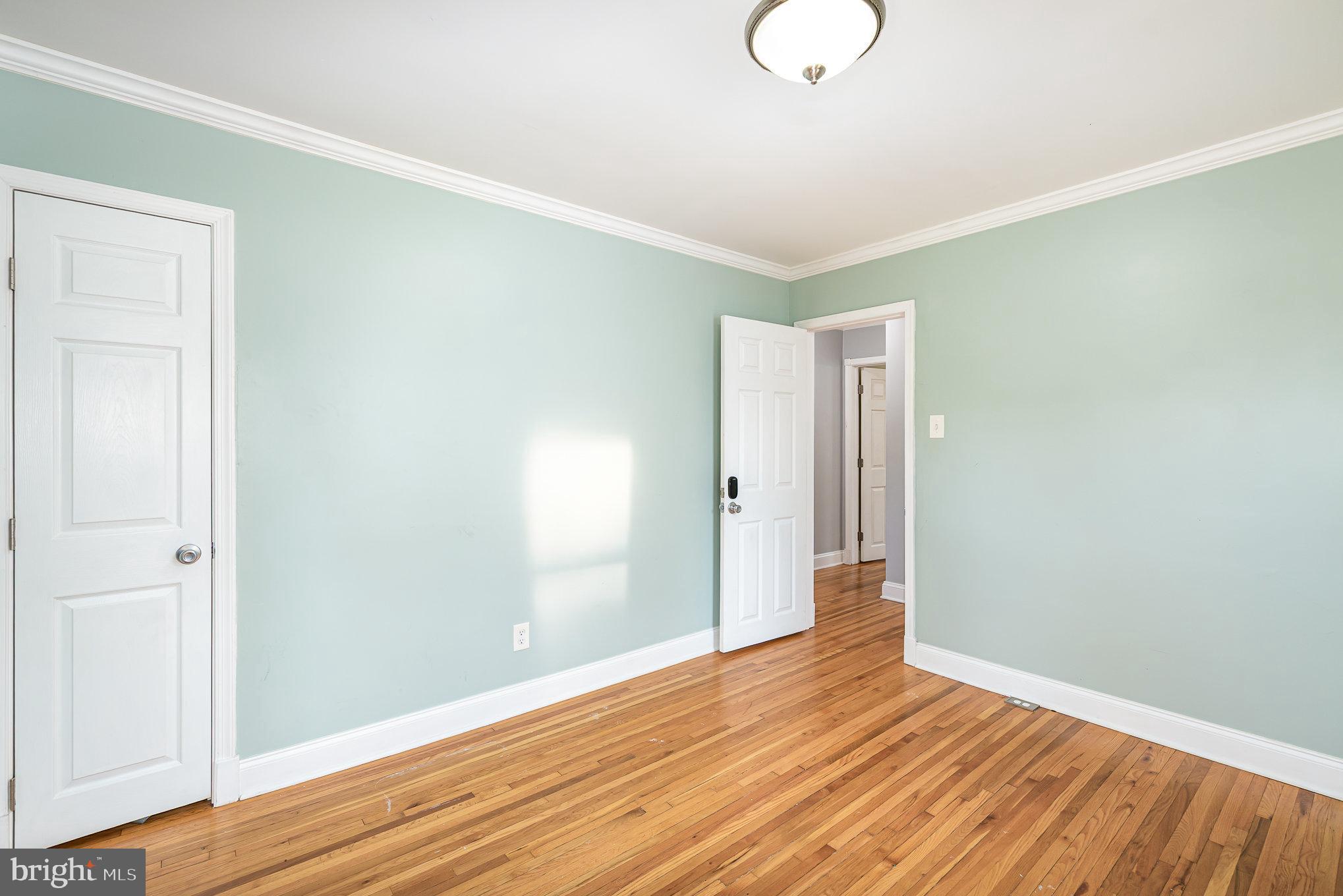 PARKVILLE/CARNEY - Residential