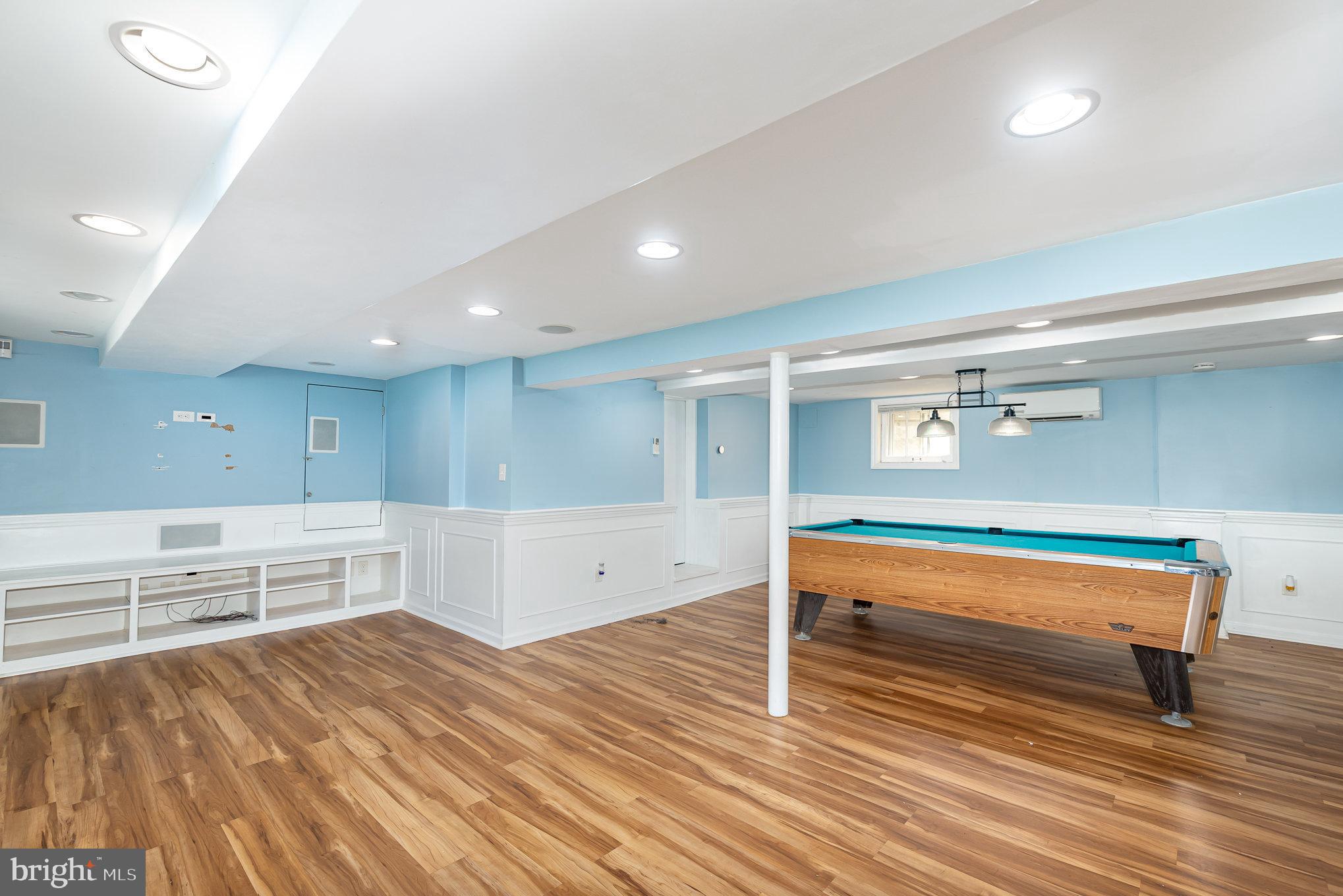 PARKVILLE/CARNEY - Residential