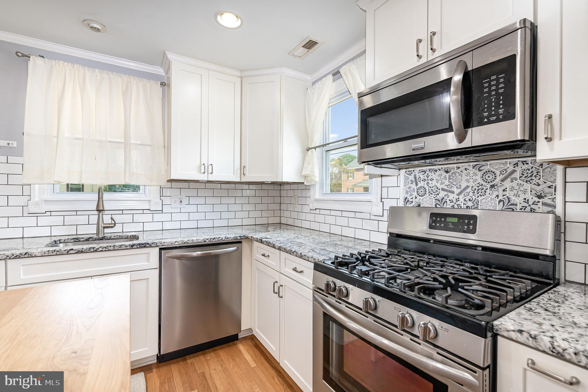 PARKVILLE/CARNEY - Residential