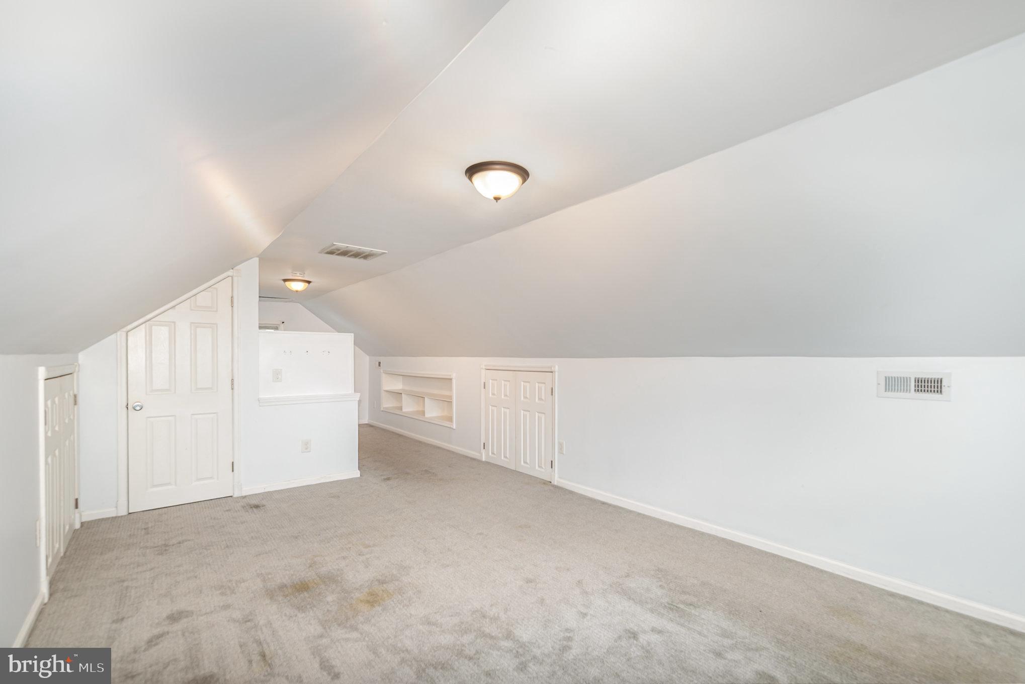 PARKVILLE/CARNEY - Residential