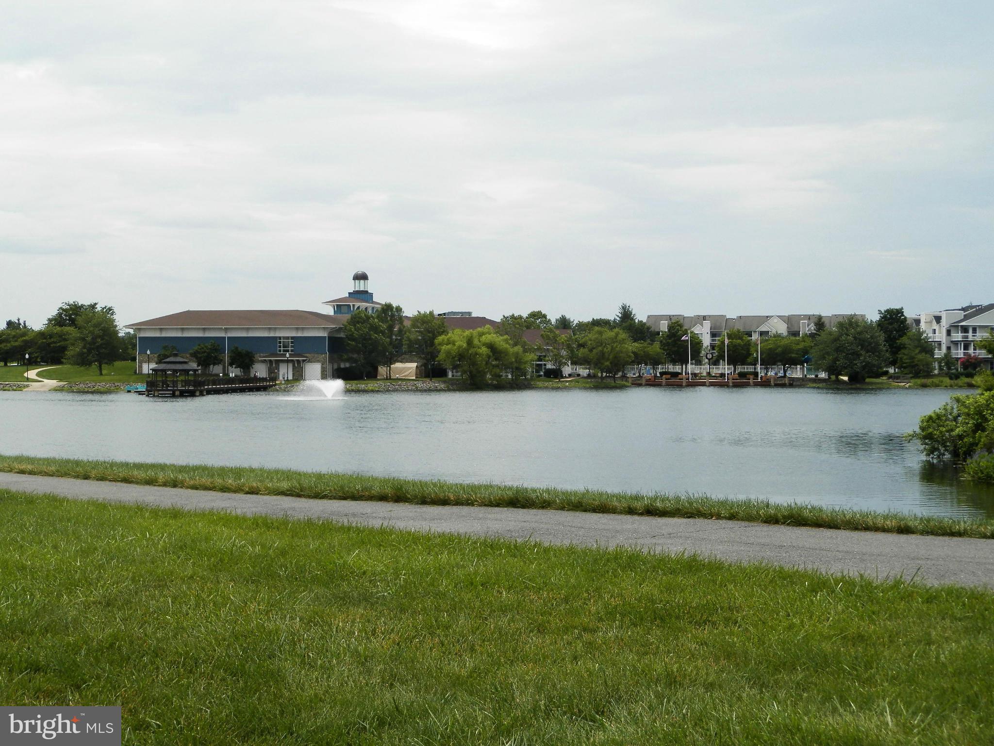 ASHBURN VILLAGE - Residential