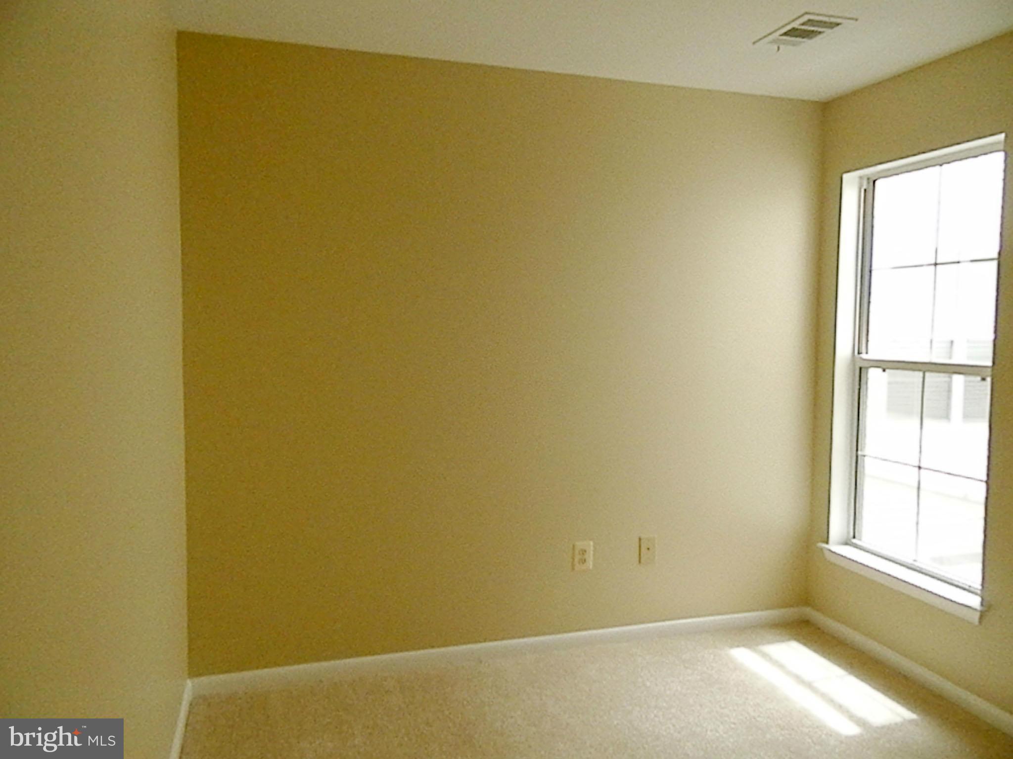 ASHBURN VILLAGE - Residential