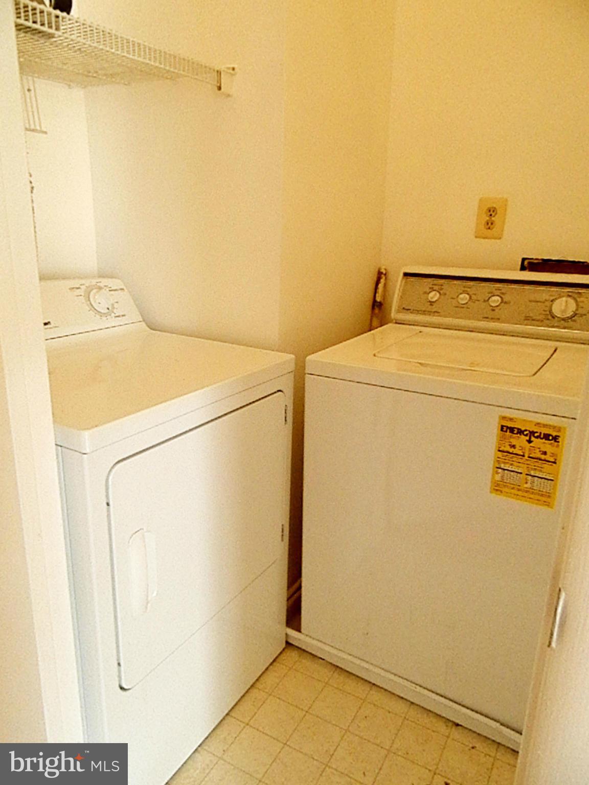 ASHBURN VILLAGE - Residential