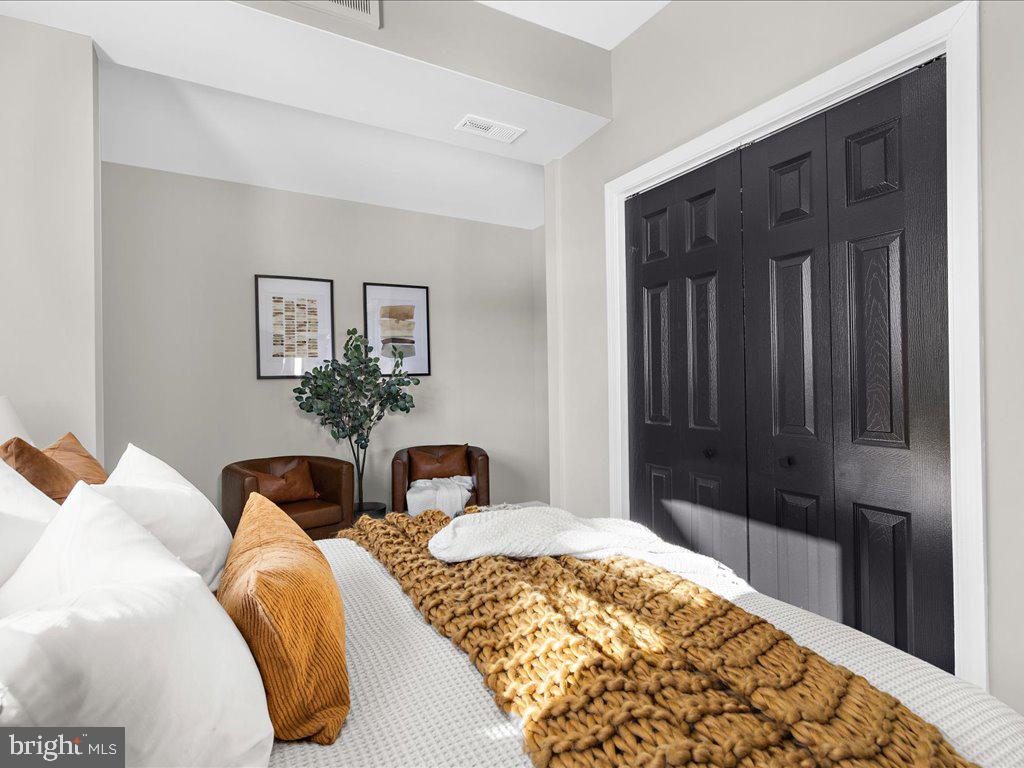 HOWARD PARK - Residential