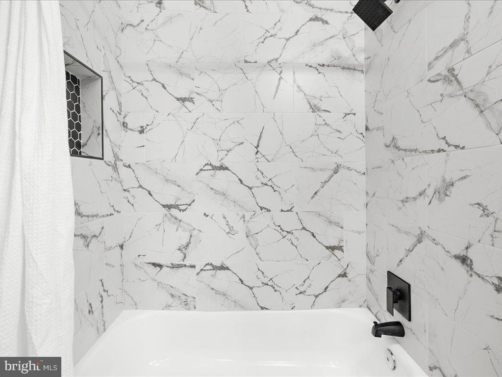 HOWARD PARK - Residential