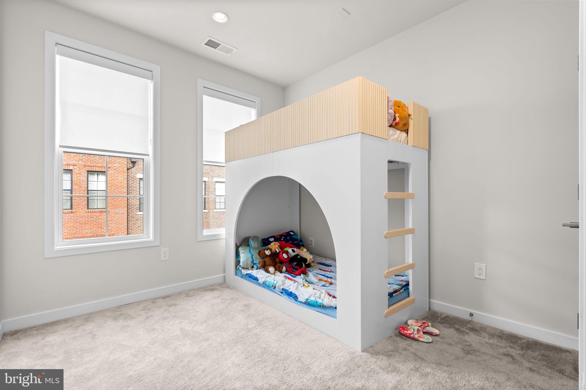 UNION PARK AT MCLEAN - Residential