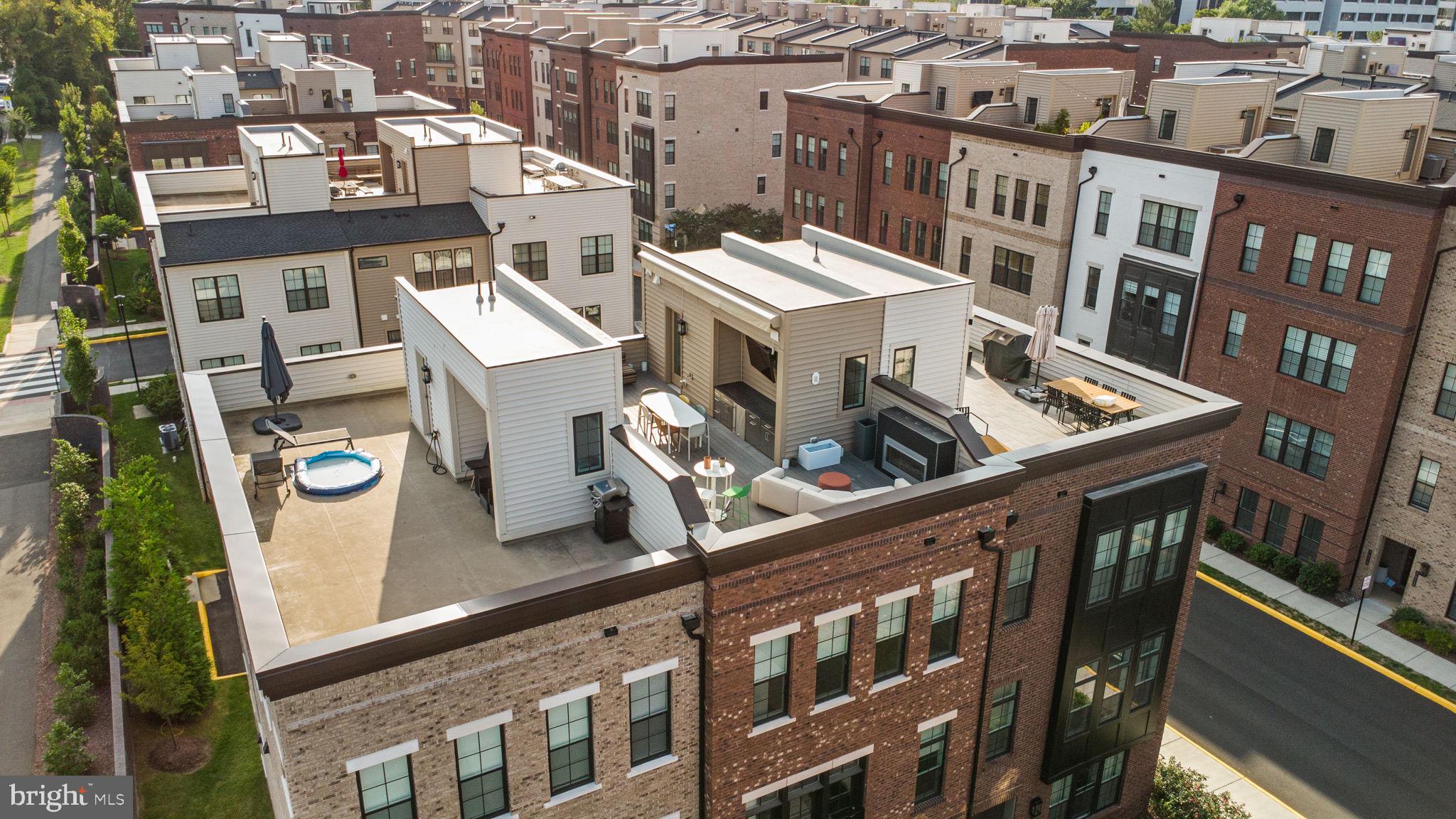 UNION PARK AT MCLEAN - Residential