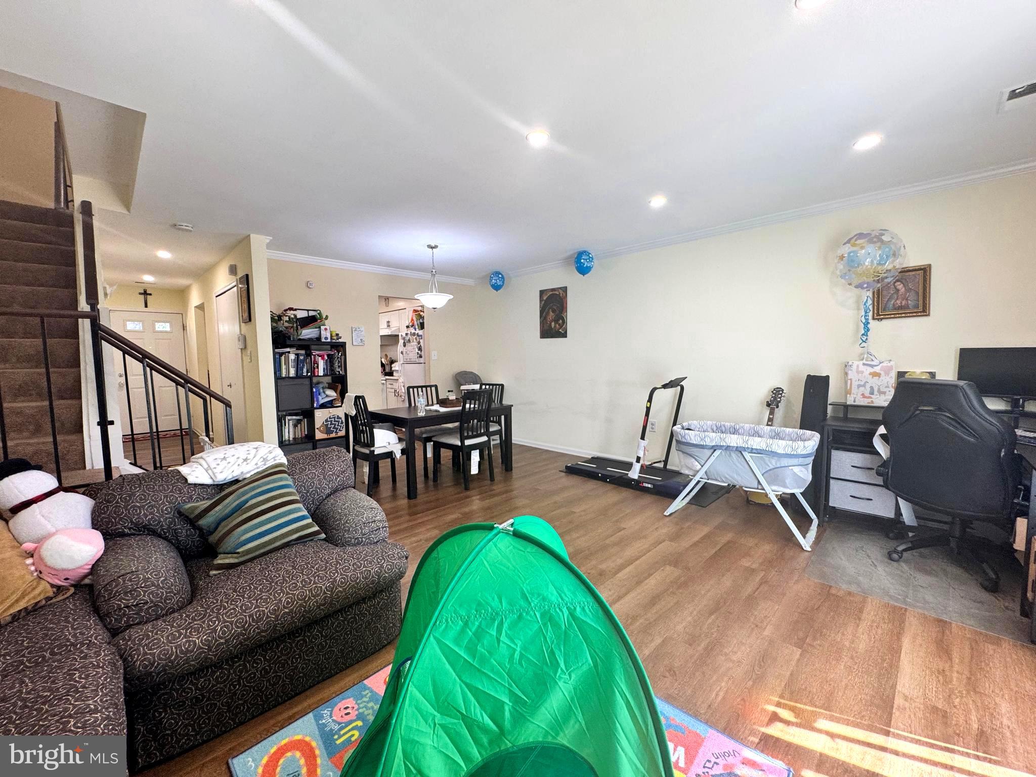 GREENCASTLE MANOR - Residential