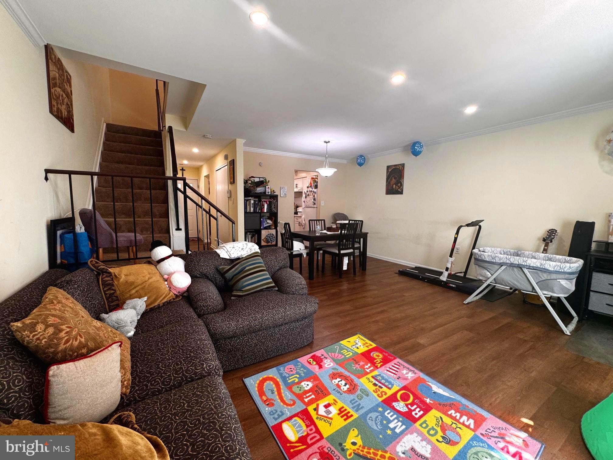 GREENCASTLE MANOR - Residential