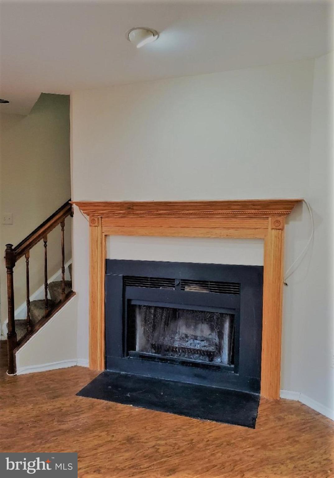 TOWNES OF GLOUCESTER - Residential Lease