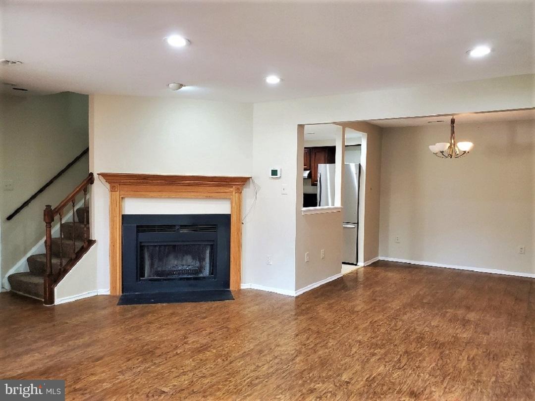 TOWNES OF GLOUCESTER - Residential Lease