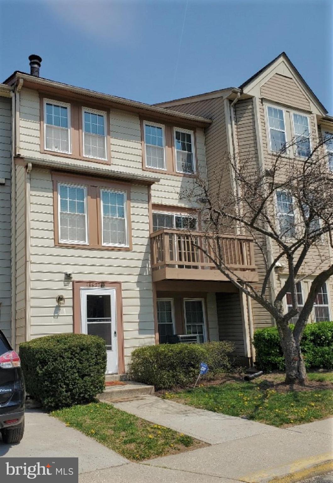 TOWNES OF GLOUCESTER - Residential Lease