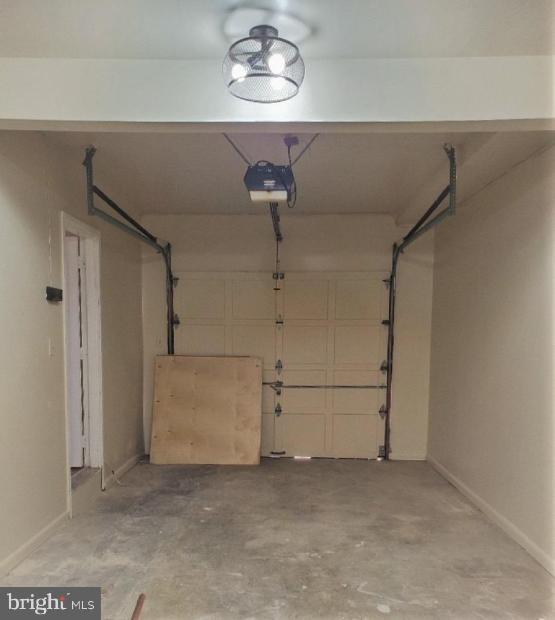 TOWNES OF GLOUCESTER - Residential Lease