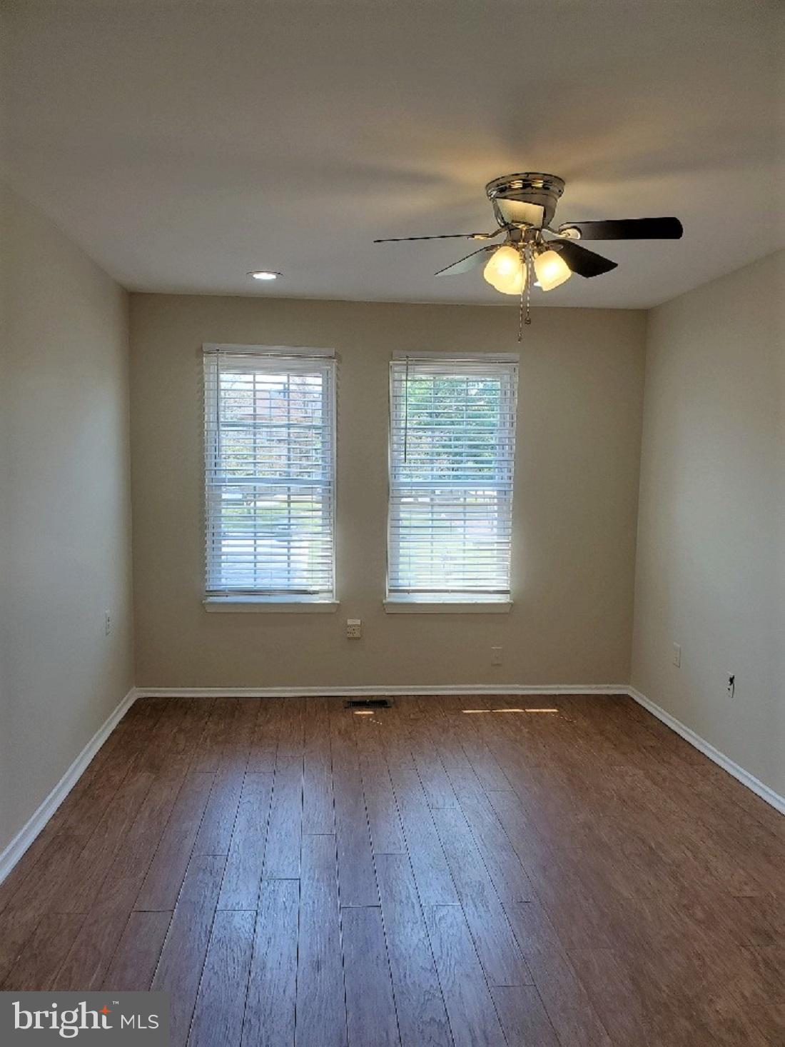 TOWNES OF GLOUCESTER - Residential Lease