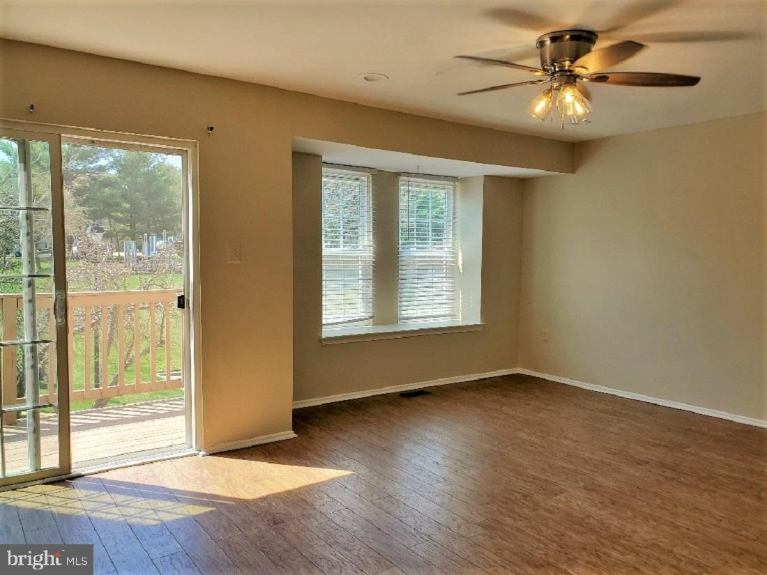 TOWNES OF GLOUCESTER - Residential Lease