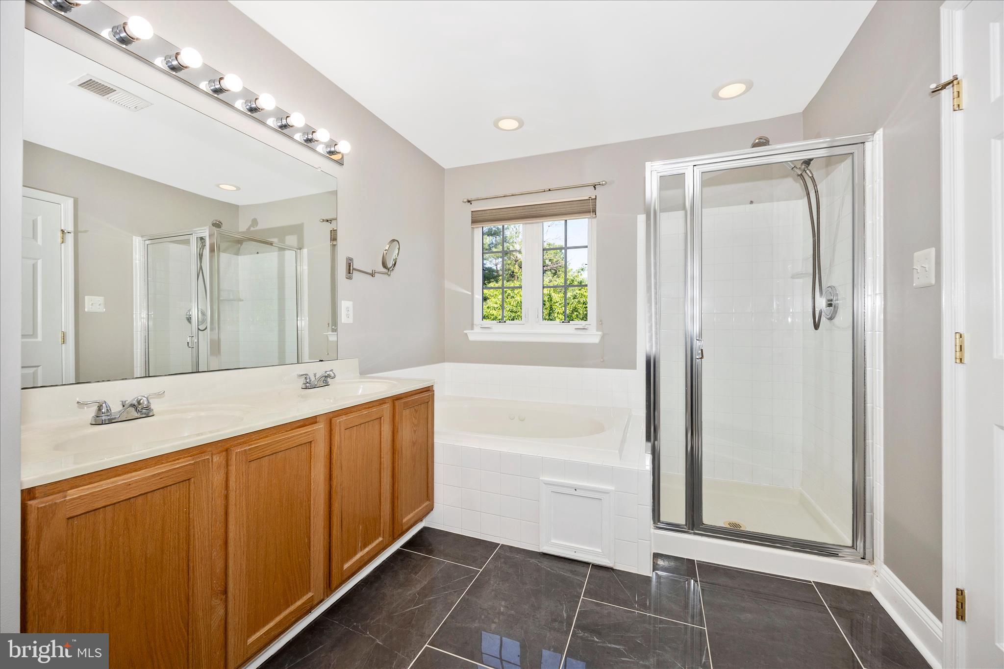 WELLINGTON TRACE - Residential