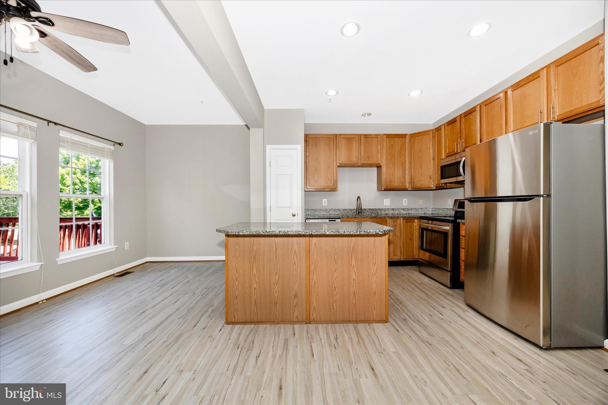 WELLINGTON TRACE - Residential