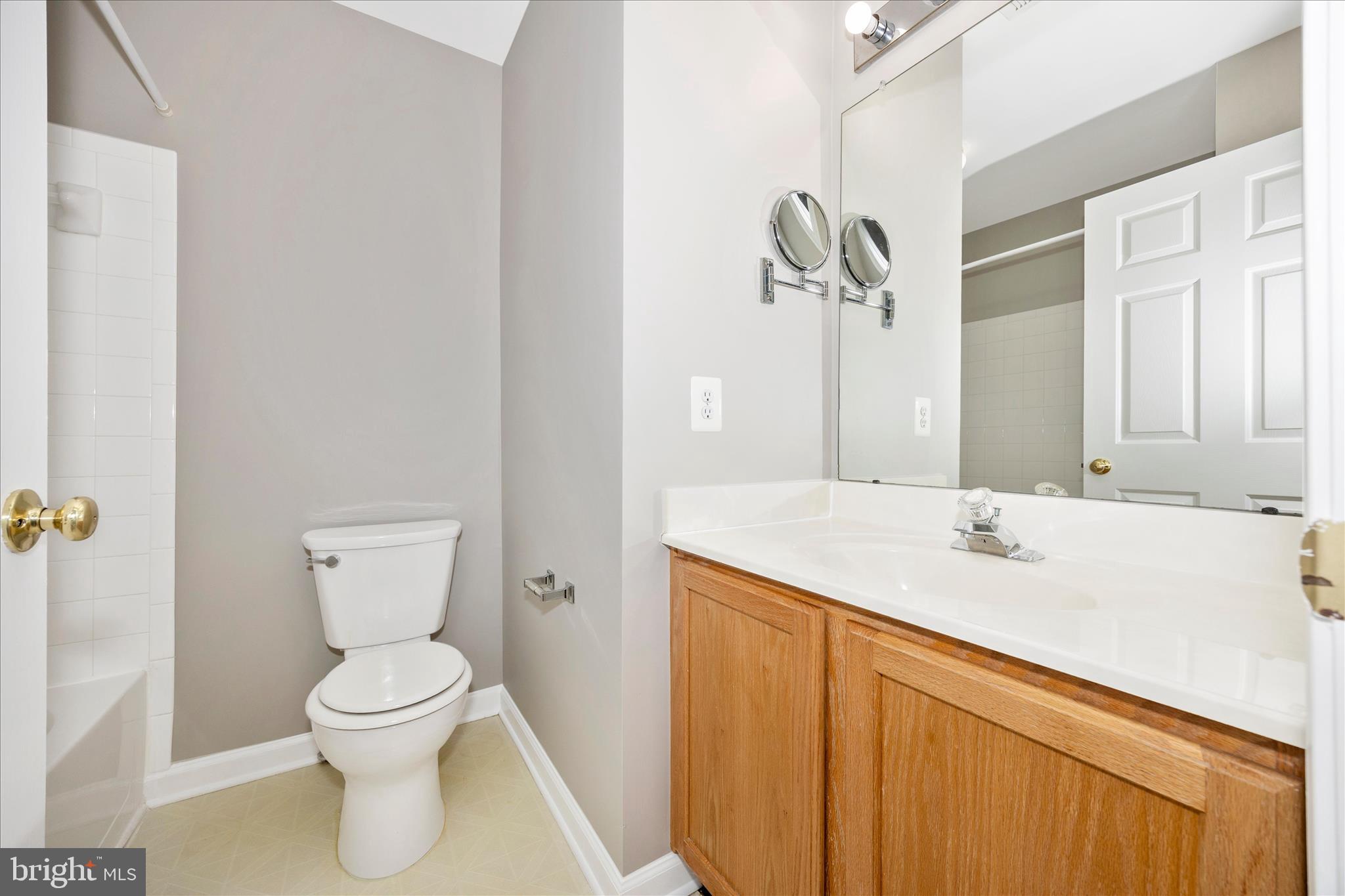 WELLINGTON TRACE - Residential