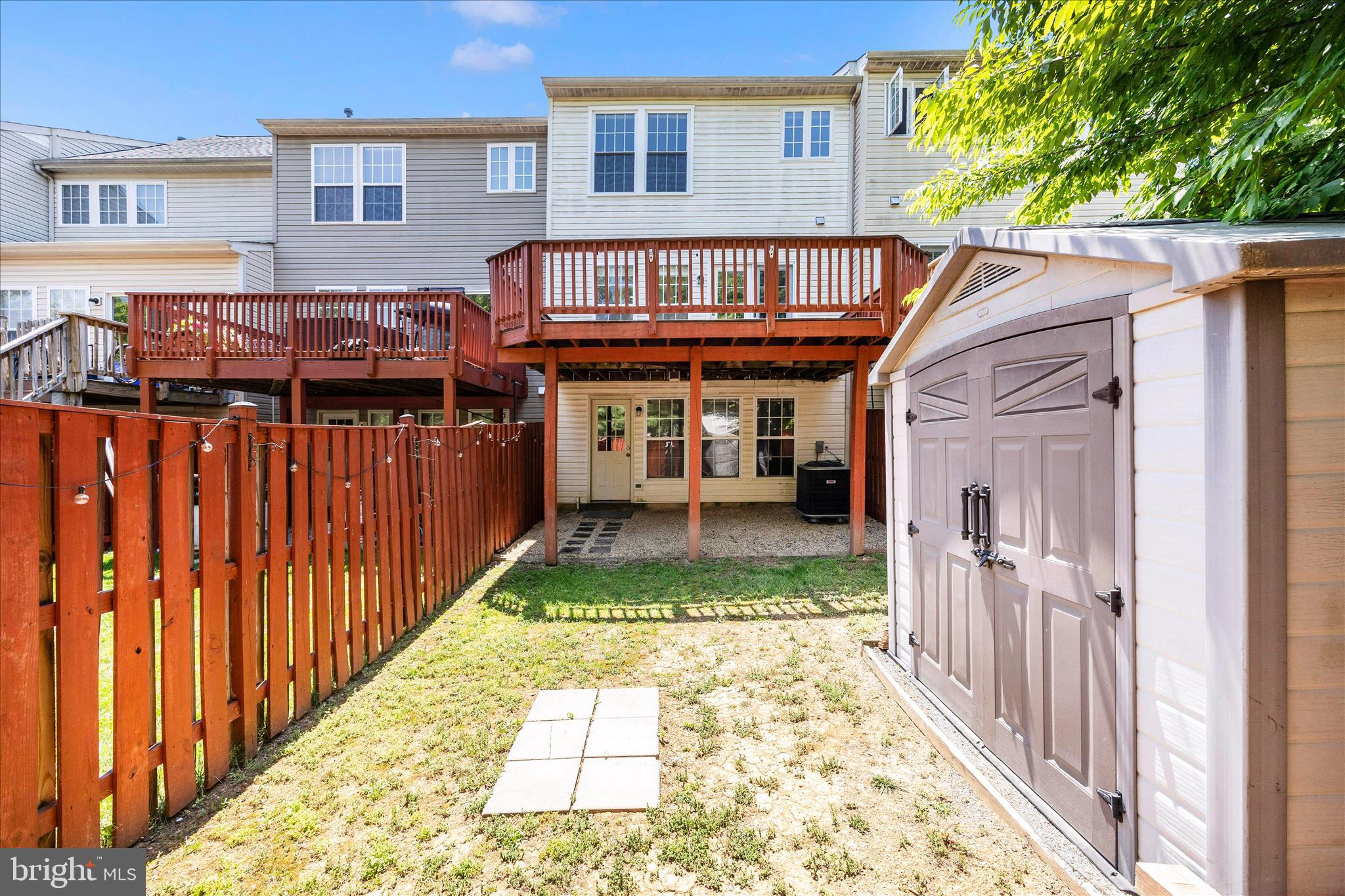 WELLINGTON TRACE - Residential