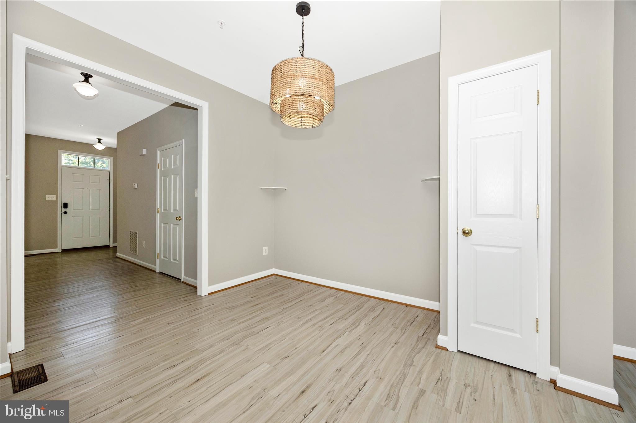 WELLINGTON TRACE - Residential