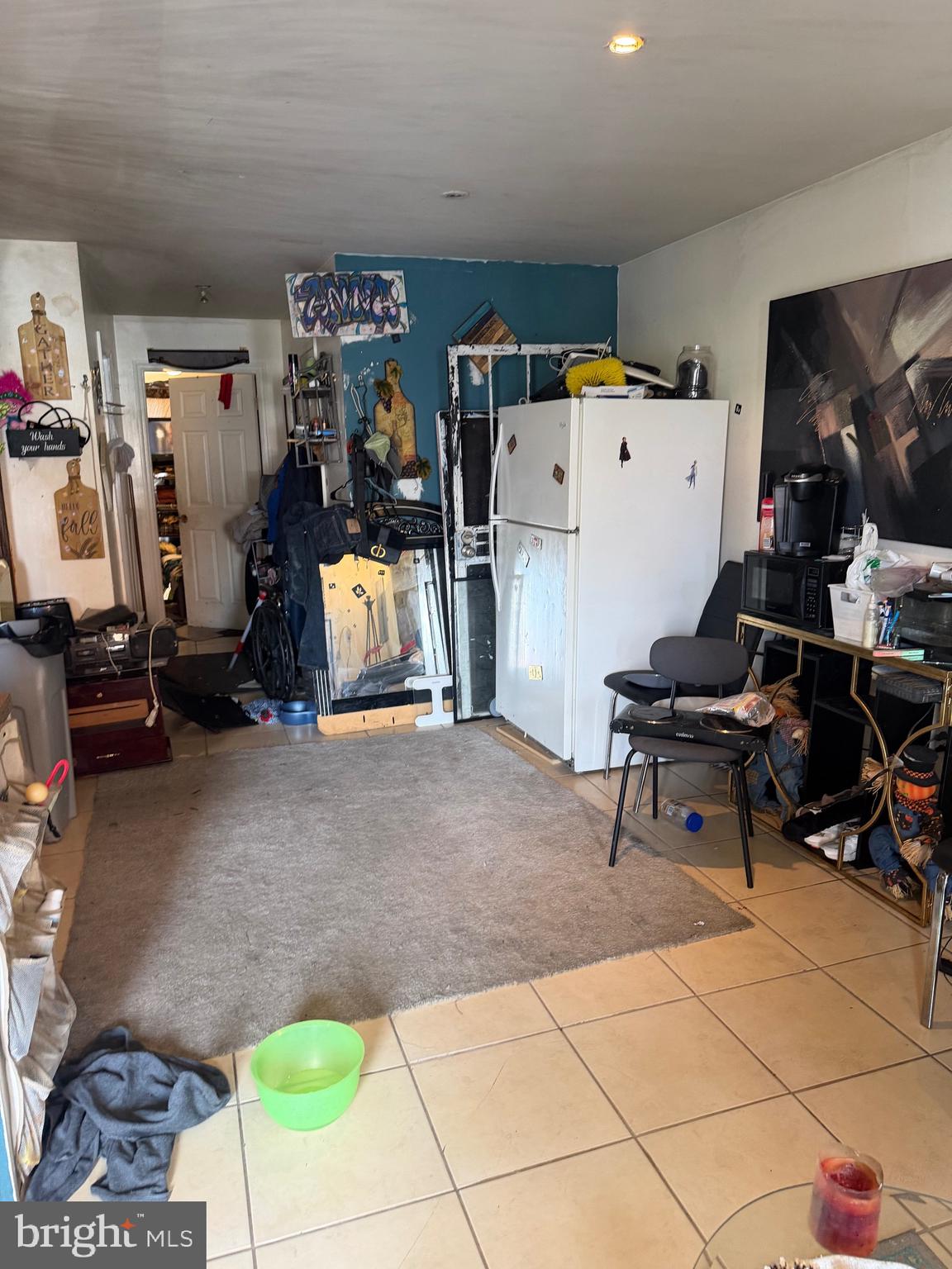 ELMWOOD PARK - Commercial Sale