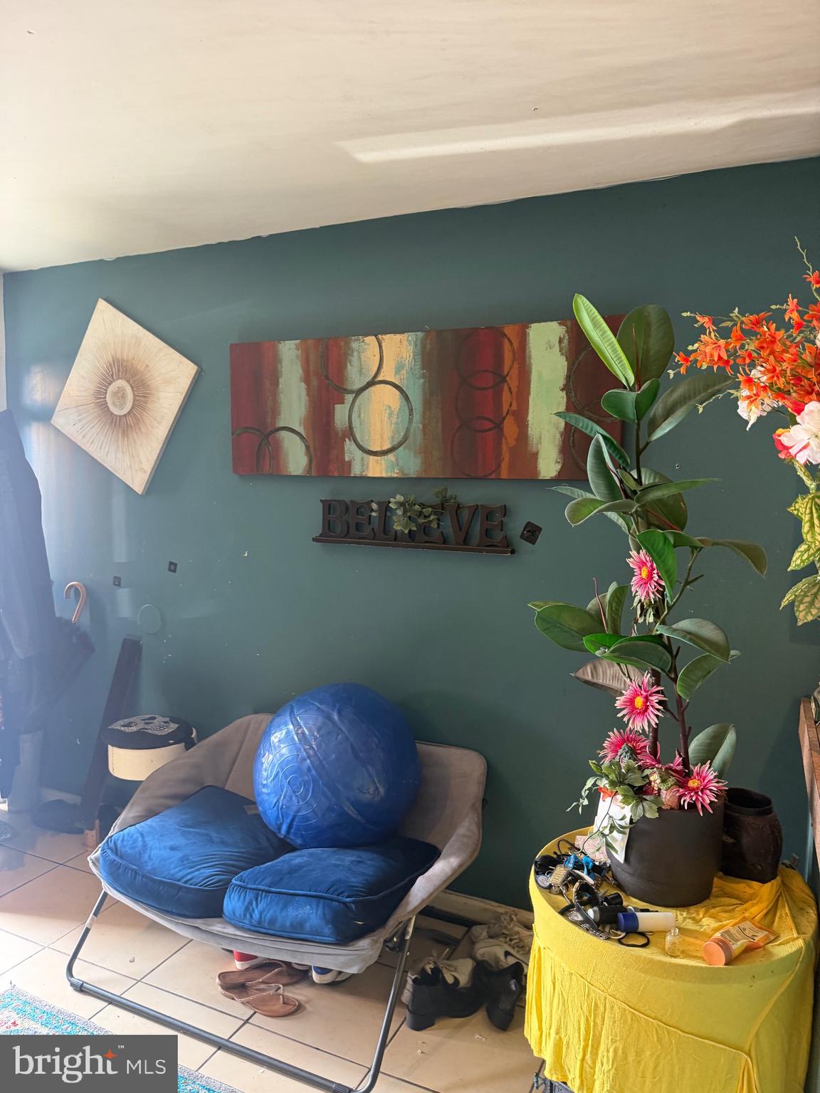 ELMWOOD PARK - Commercial Sale