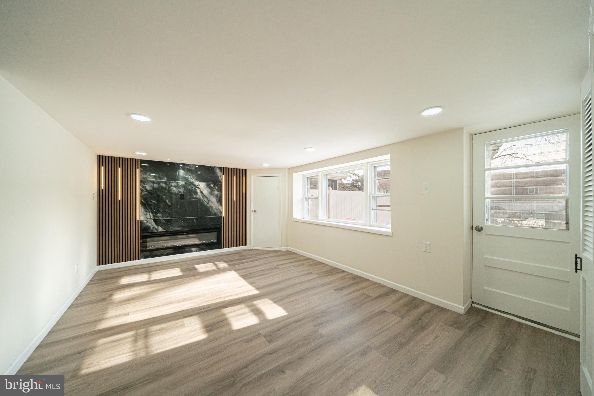 PARKWOOD - Residential