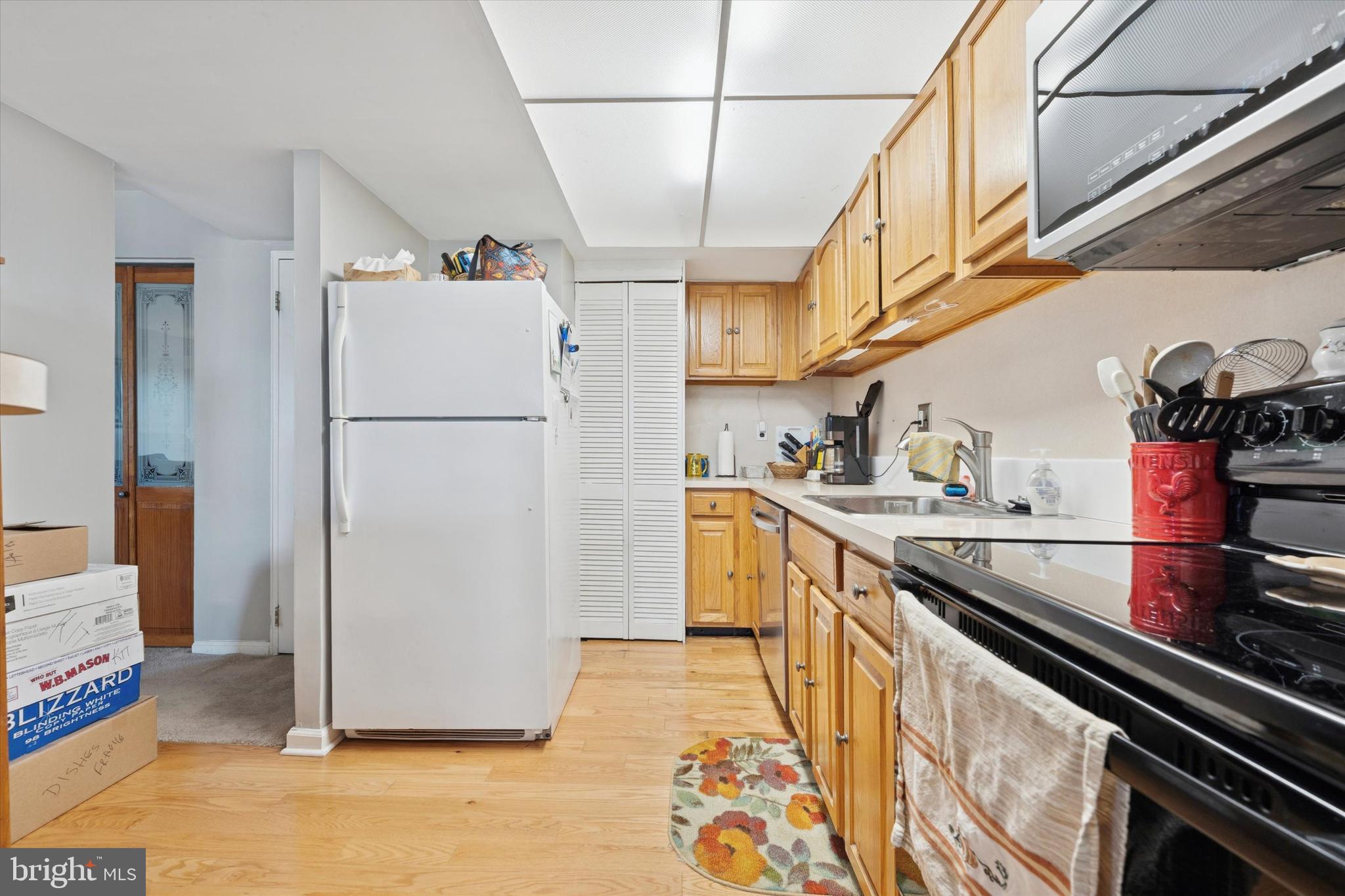 202 ARBOUR COURT CONDO 202