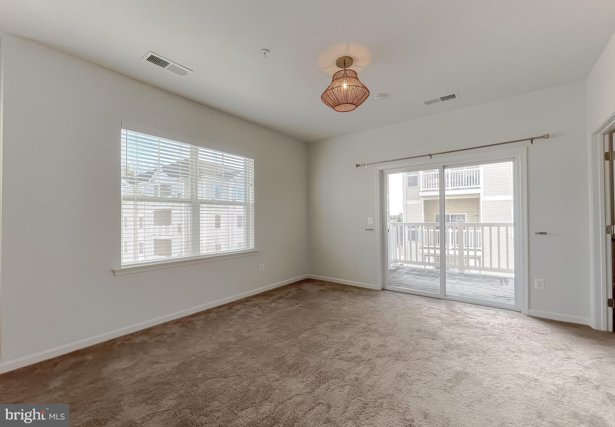 RESIDENCES AT WILDEWOOD - Residential Lease