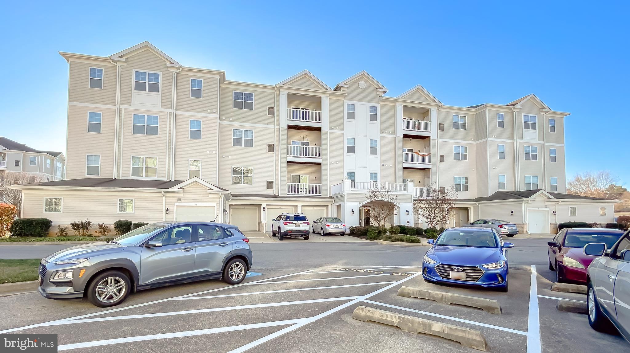 RESIDENCES AT WILDEWOOD - Residential Lease