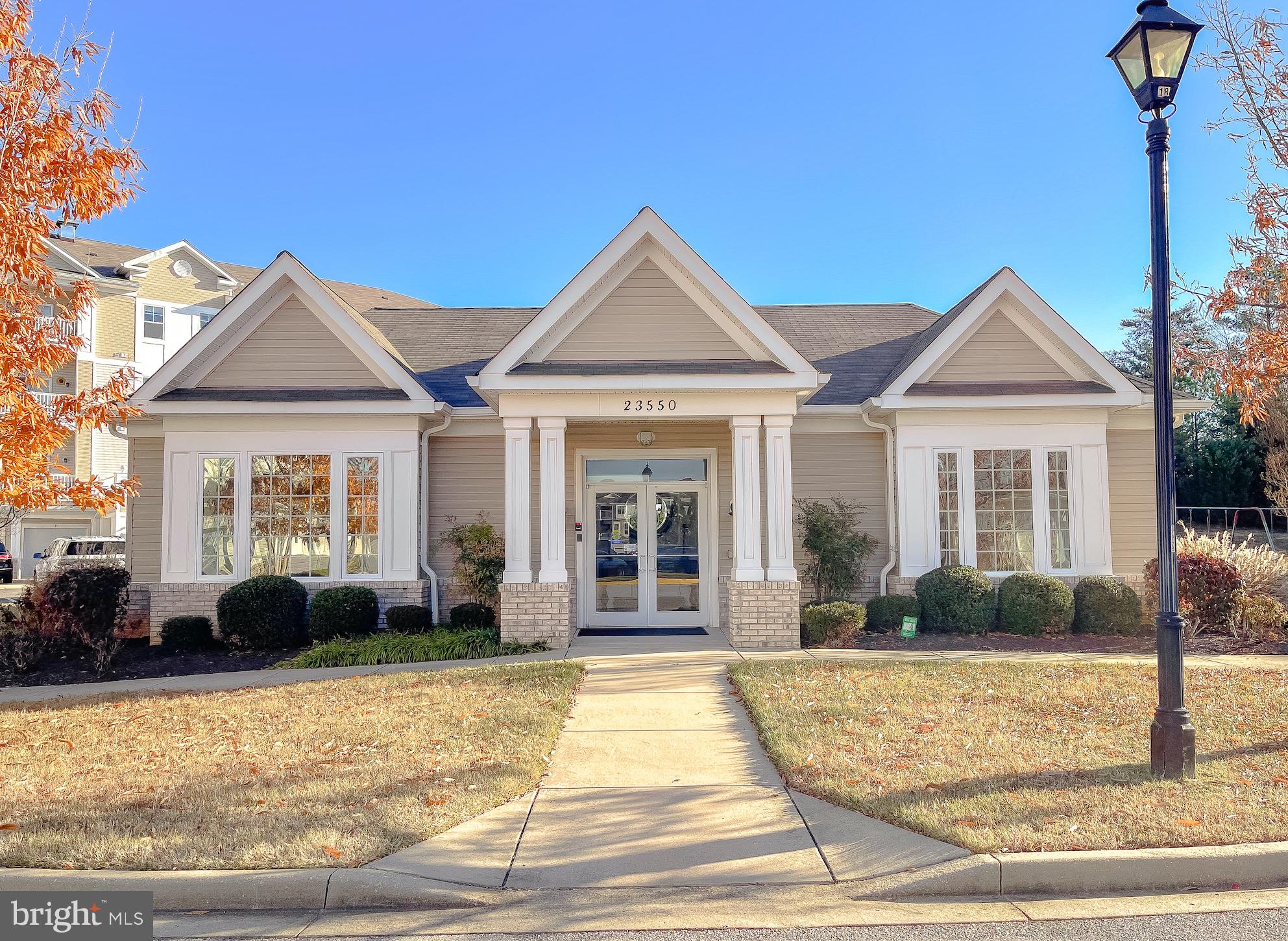 RESIDENCES AT WILDEWOOD - Residential Lease